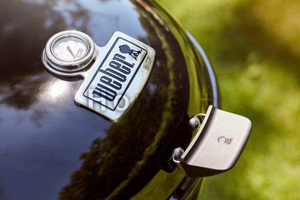 Угольный гриль Weber Master-Touch Premium E-5770 57 см, черный 17301004 фото